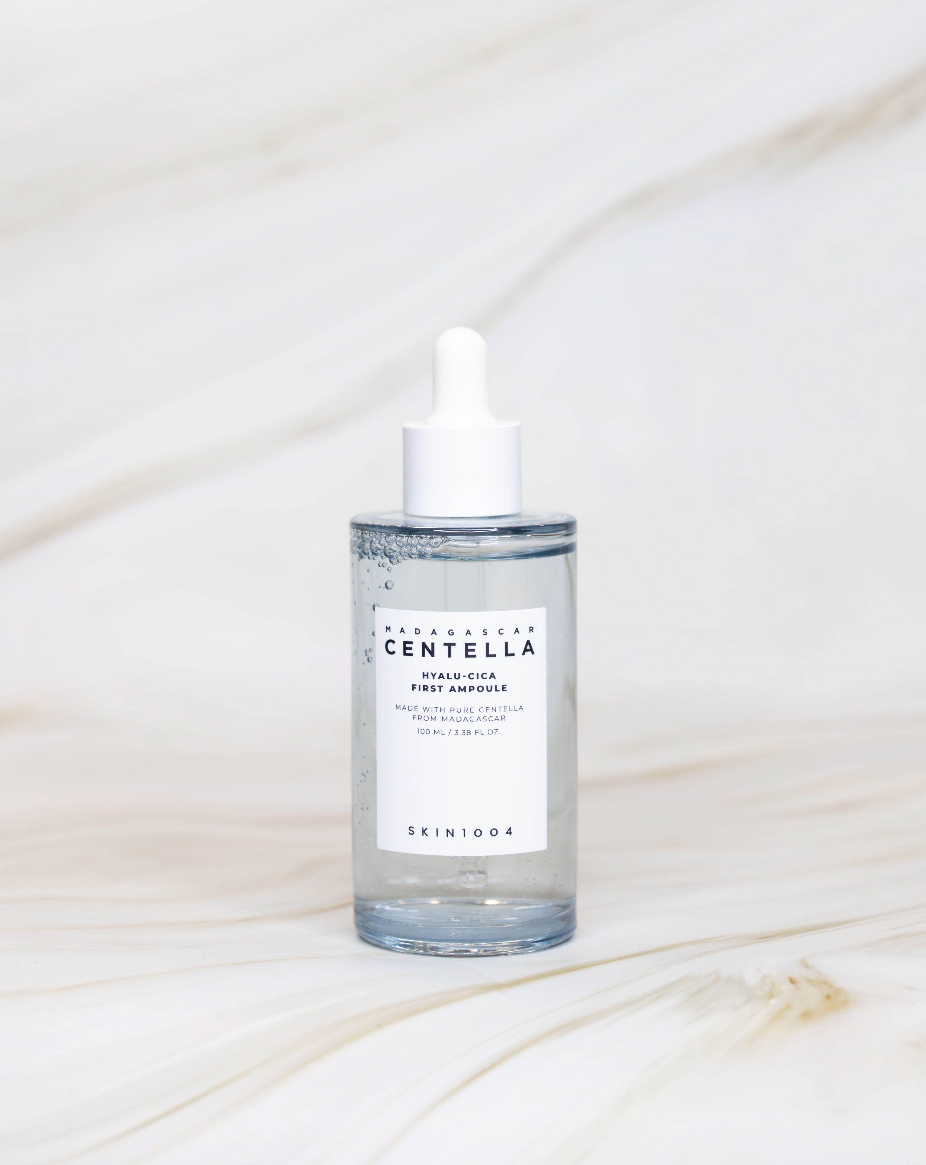 MADAGASCAR CENTELLA HYALU-CICA FIRST AMPOULE 100 ML